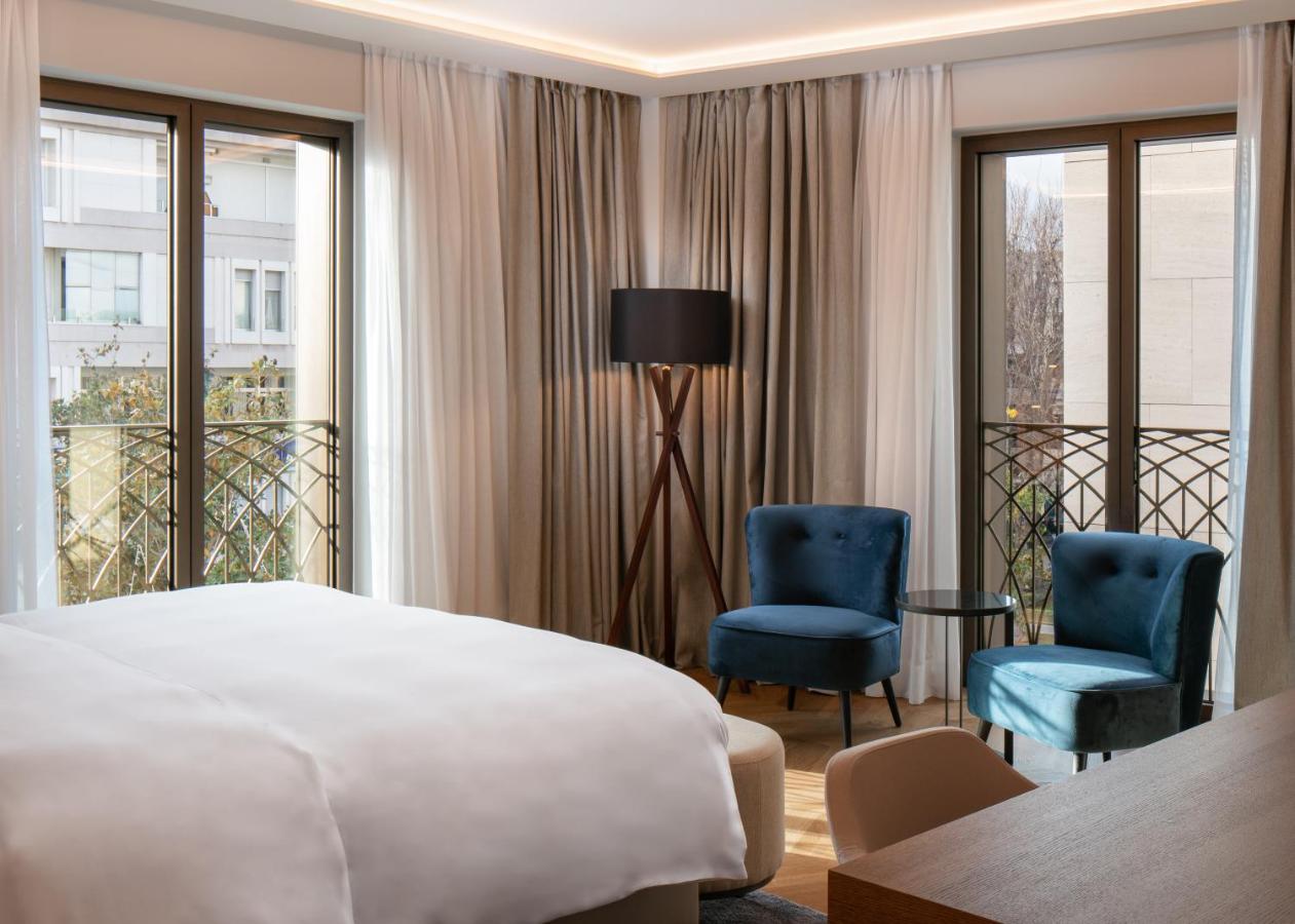 Radisson Collection Hotel, Magdalena Plaza Sevilla Exterior foto Deluxe room