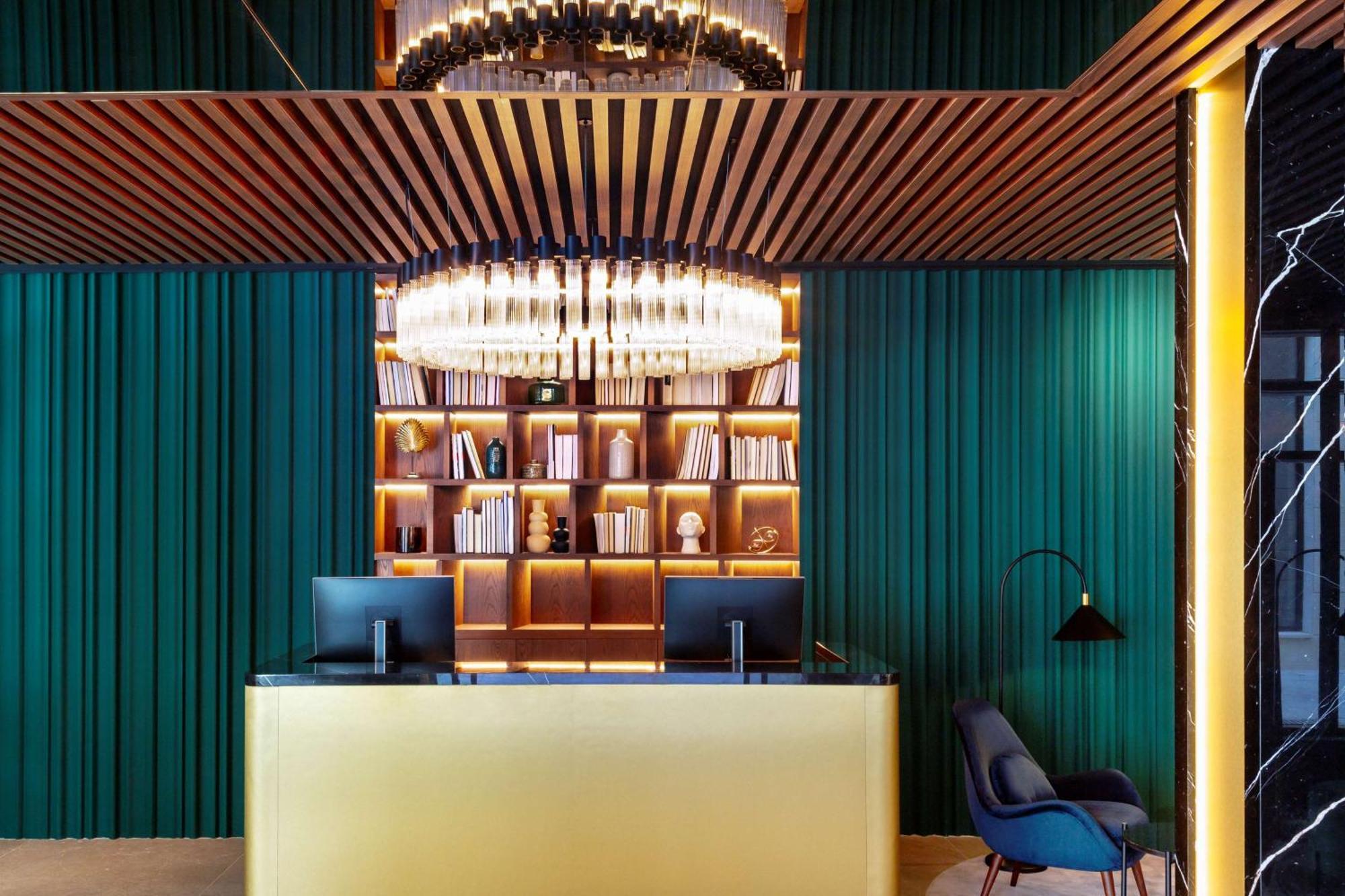Radisson Collection Hotel, Magdalena Plaza Sevilla Exterior foto The lobby of the hotel